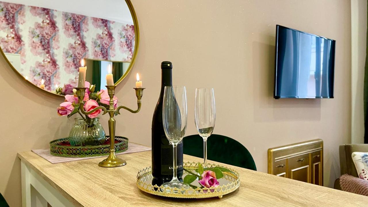 Hedone Luxury 3 Apartments With Free Parking Pula Zewnętrze zdjęcie